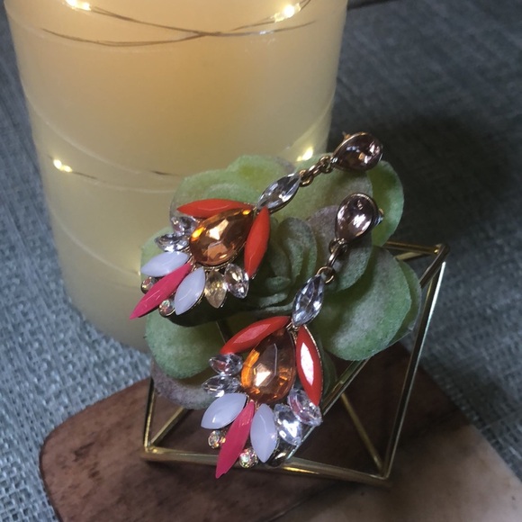 #18 Set of 7 Fun Bright Toned Earrings - Picture 6 of 14